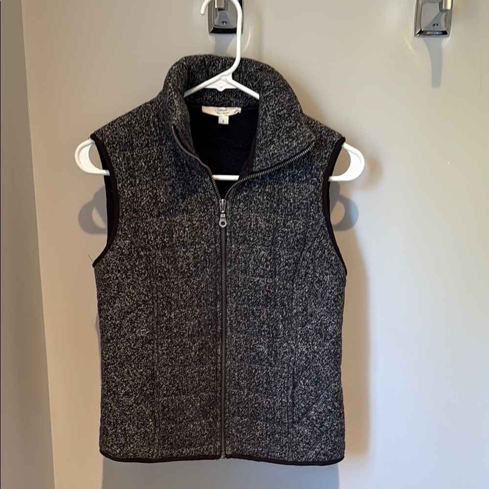 Ladies black and grey quilted Zip-Up Vest